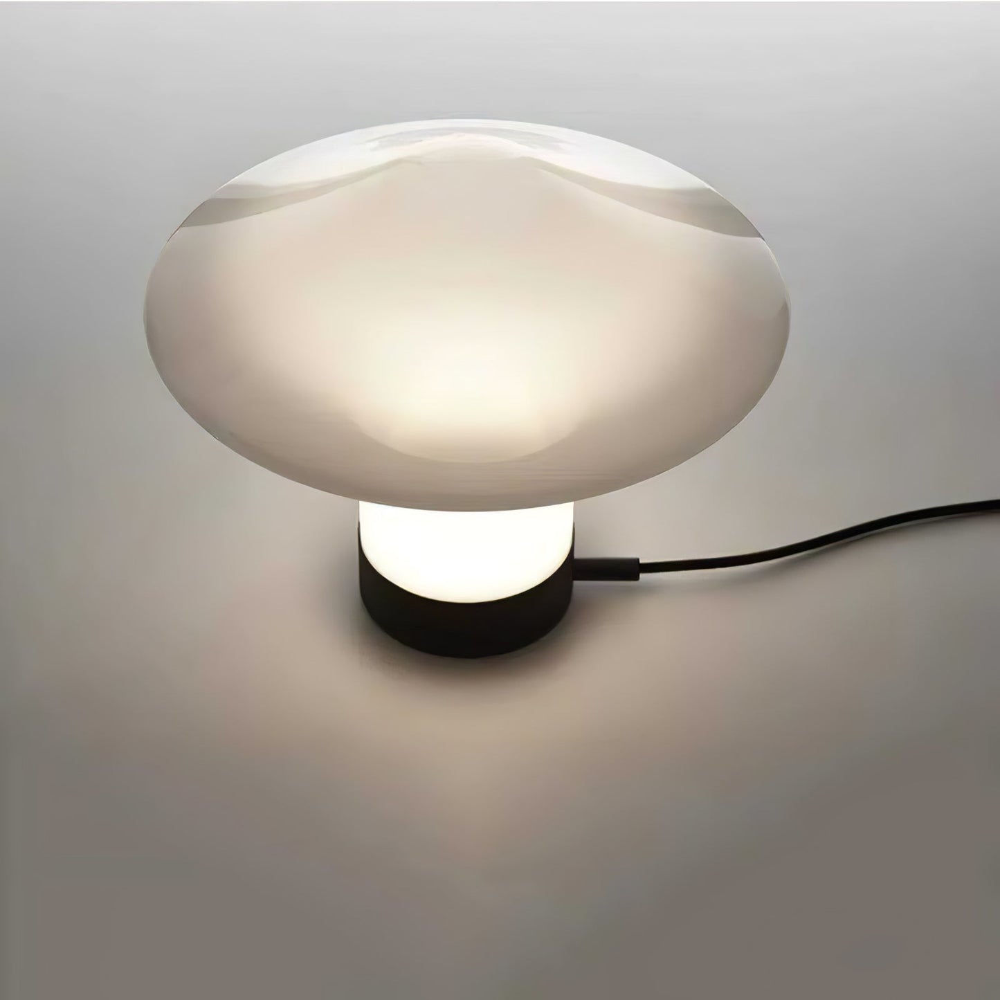 Trottola Minimalist Crystal Table Lamp