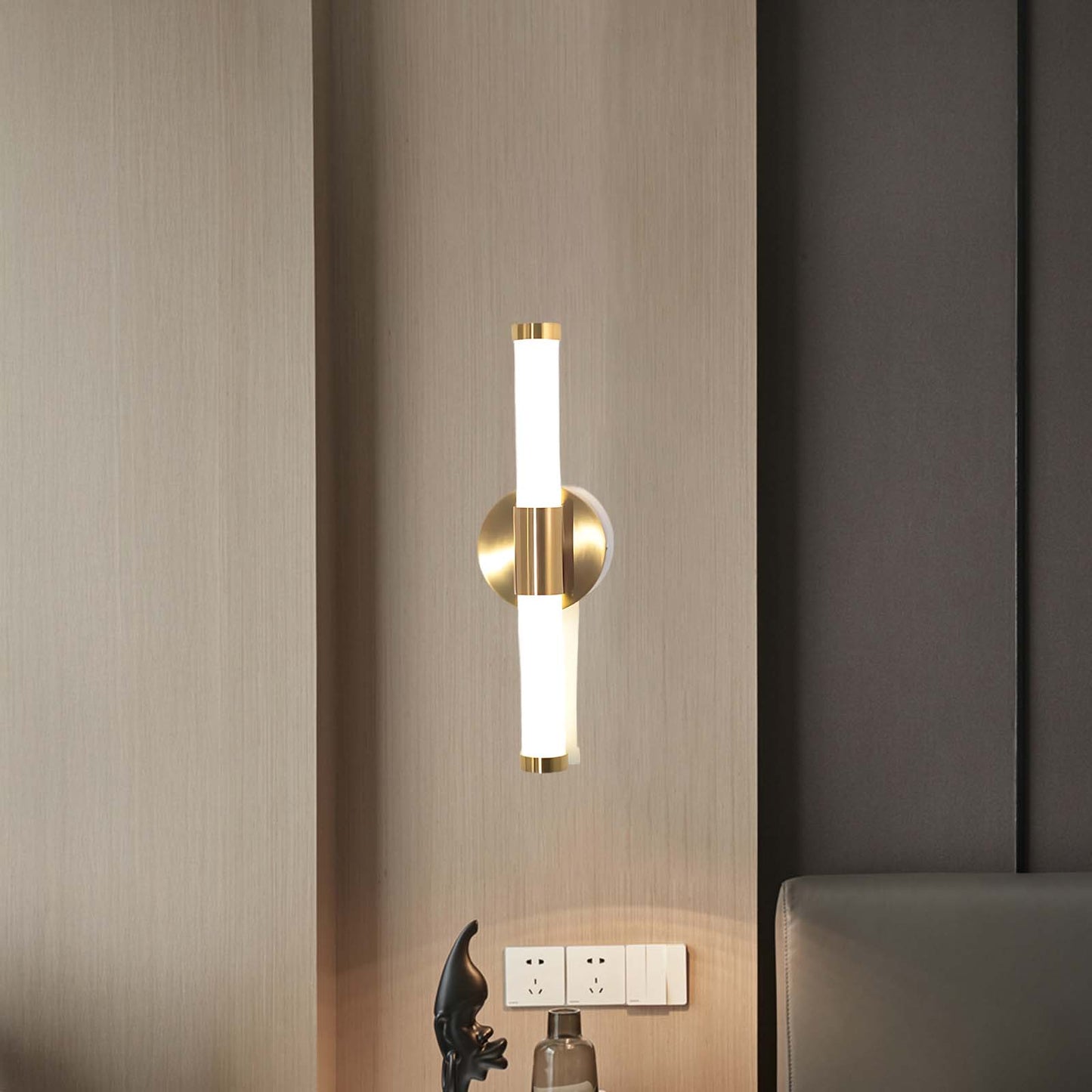 Tubo Linear LED Modern Metal Wall Lamp