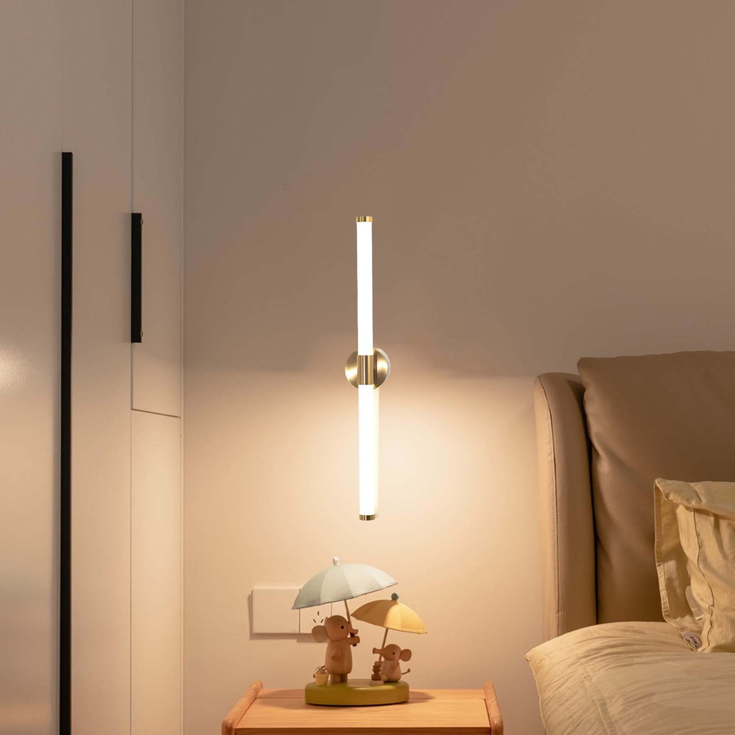 Tubo Linear LED Modern Metal Wall Lamp