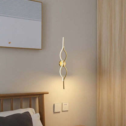 Twist Modern Brass Wall Light