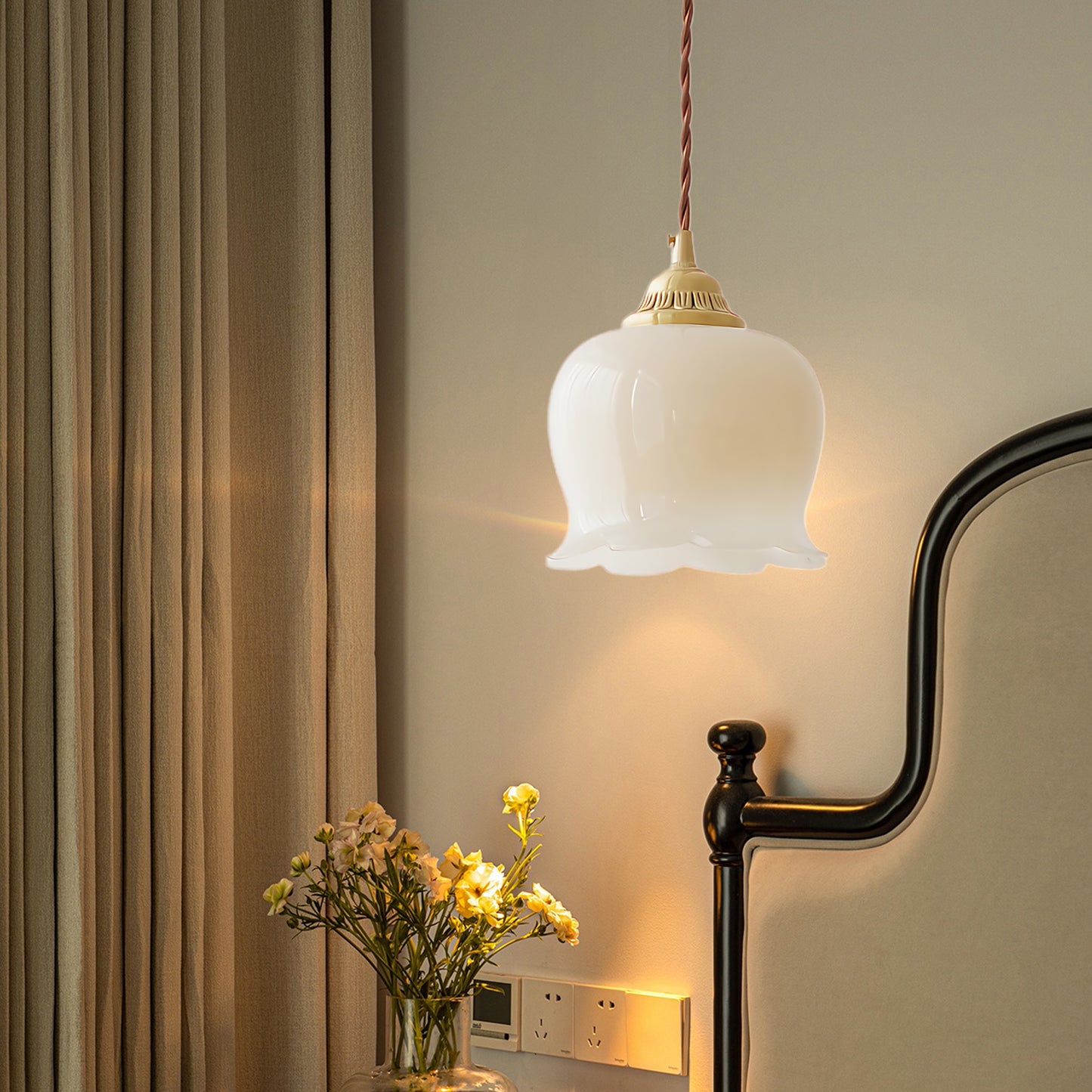 Valley flower Classic Brass Pendant Lamp