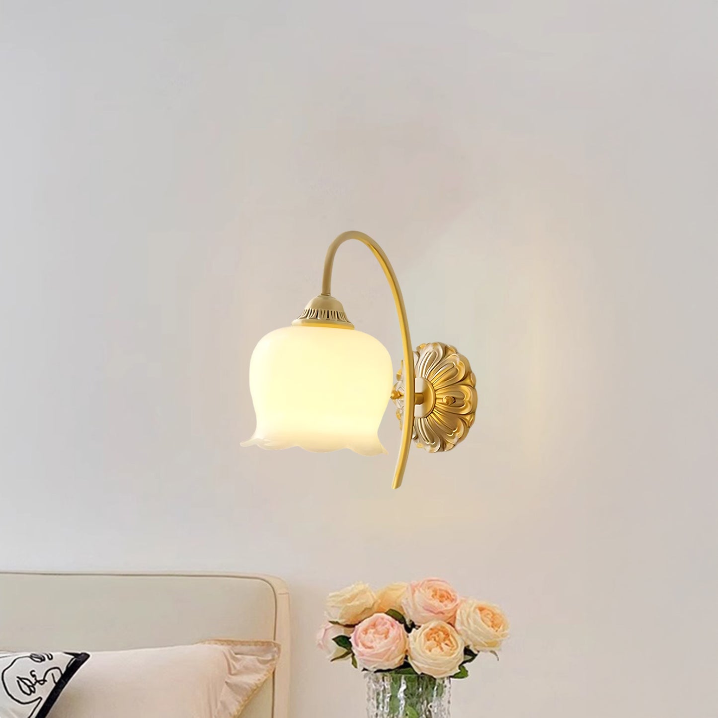 Valley Flower Classic Brass Wall Lamp