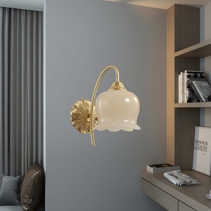 Valley Flower Classic Brass Wall Lamp