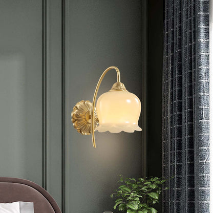 Valley Flower Classic Brass Wall Lamp