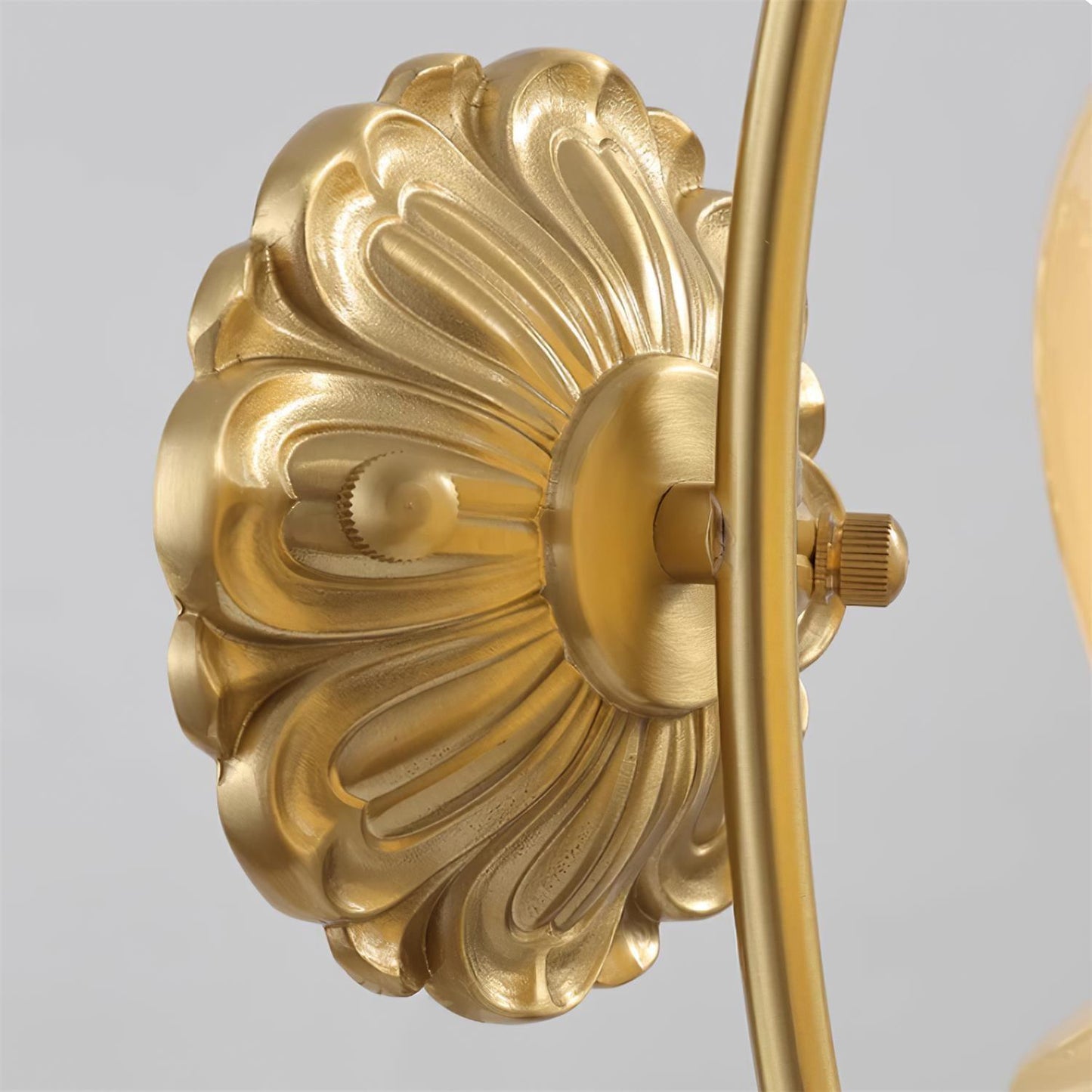 Valley Flower Classic Brass Wall Lamp