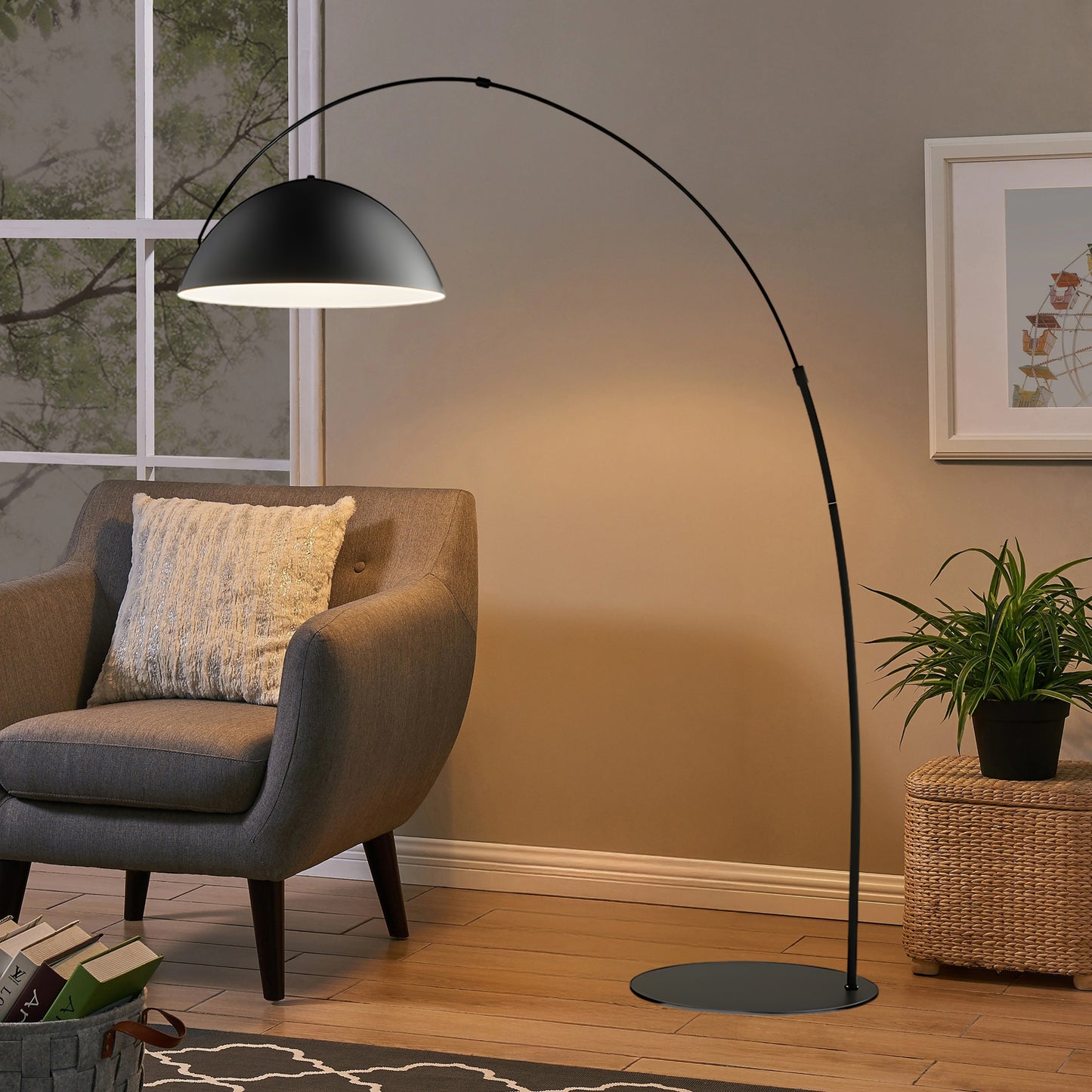 Verse Arc Scandinavian Metal Floor Lamp