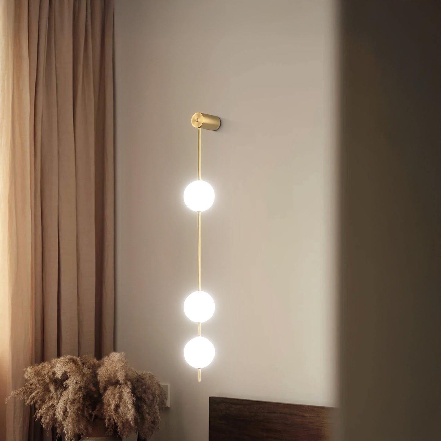 Vertical Balls Minimalist Crystal Wall Lamp