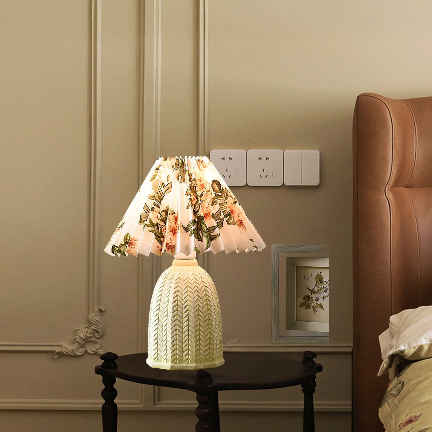 Pleated Vintage Clay Table Lamp