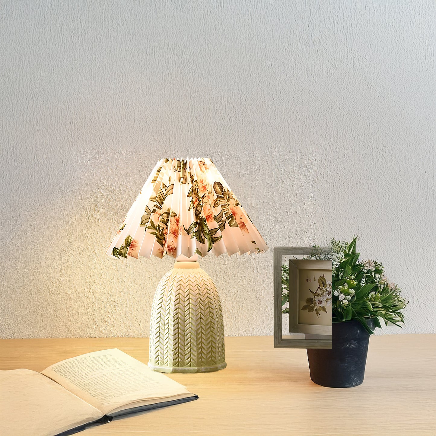 Pleated Vintage Clay Table Lamp