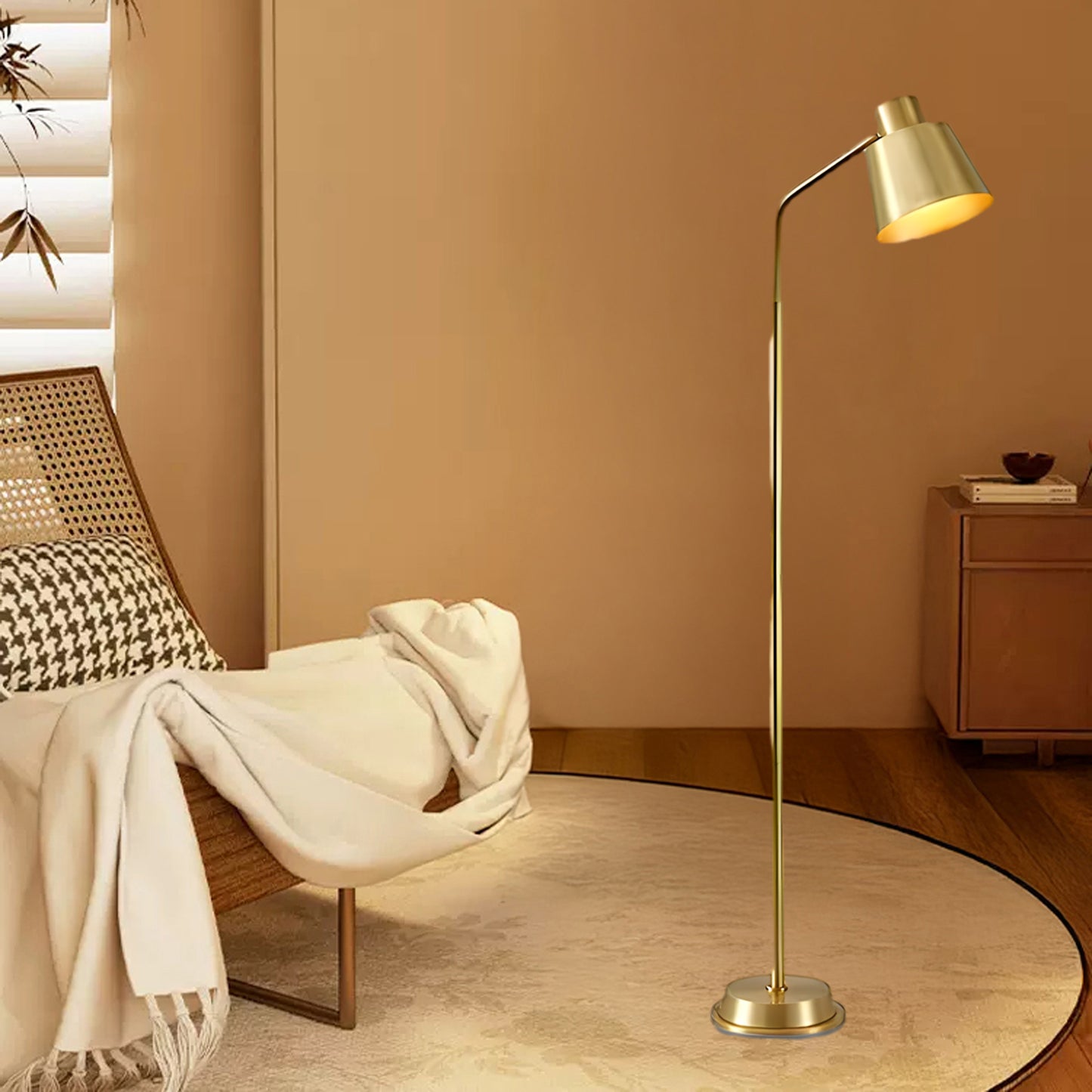 Zeid Minimalist Brass Floor Lamp